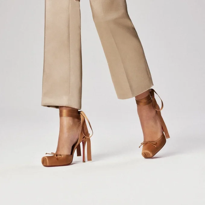 Cassia Lace up – czółenka na paskach o wysokości 100 mm – satyna krepowa – Nude 4 – damskie