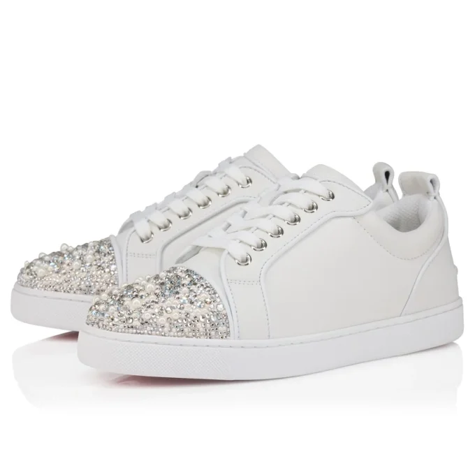 Louise Junior Perla – Sneakersy – satyna krepowa, skóra cielęca i perły – białe – damskie Louise Junior Perla – Sneakersy – satyna krepowa, skóra cielęca i perły – białe – damskie