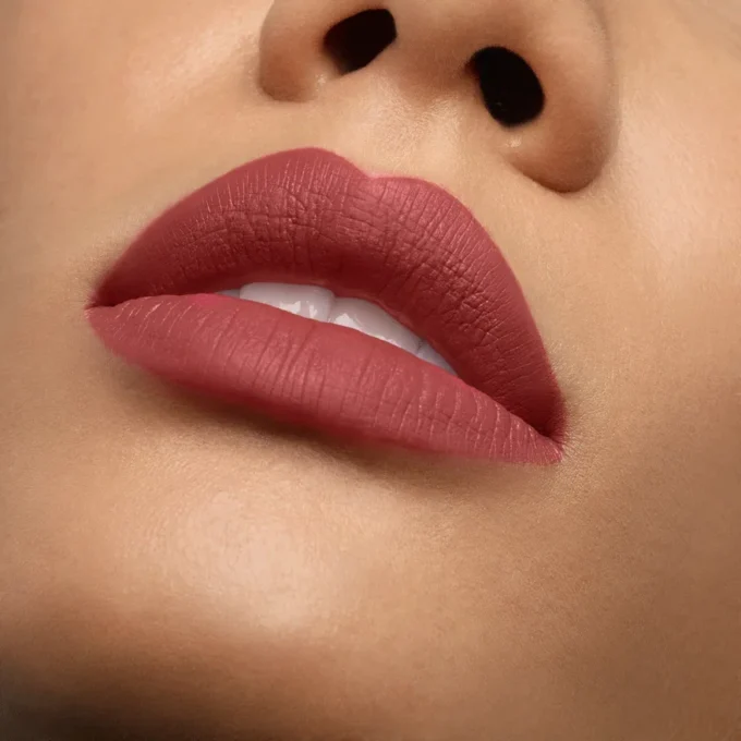 Rouge Louboutin Velvet Matte – matowa pomadka – Bare Rococotte 013M