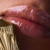 Rouge Stiletto Vinyl Gloss Golden Fierce 300V Golden Fierce – Christian Louboutin Uroda Stany Zjednoczone Rouge Stiletto Vinyl Gloss Golden Fierce 300V Golden Fierce – Christian Louboutin Uroda Stany Zjednoczone