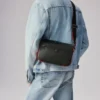 Ruisbuddy – torba typu messenger – ziarnista skóra cielęca i guma – czarna Ruisbuddy – torba typu messenger – ziarnista skóra cielęca i guma – czarna
